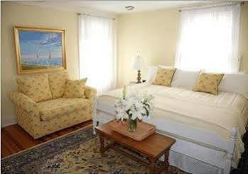 Cliff 4* Nantucket