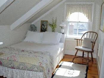 Cliff 4* Nantucket